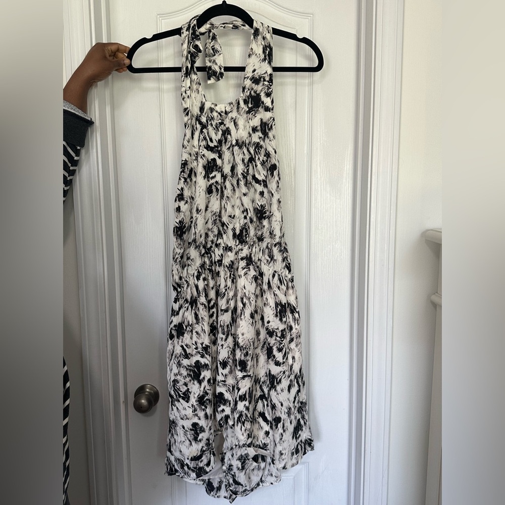 Express- Elegant Black and White Women's Romper